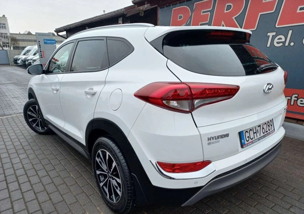 Hyundai Tucson cena 69900 przebieg: 109000, rok produkcji 2017 z Węgorzewo małe 301